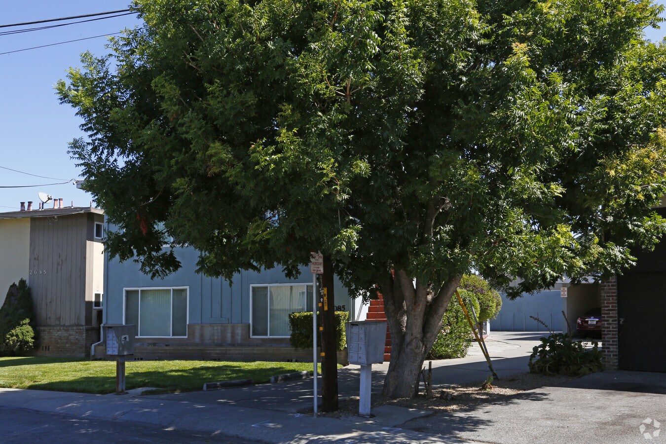 Photo - 2085 Marlboro Ct