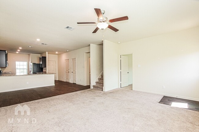 Photo - 105 Pettigrew Ct