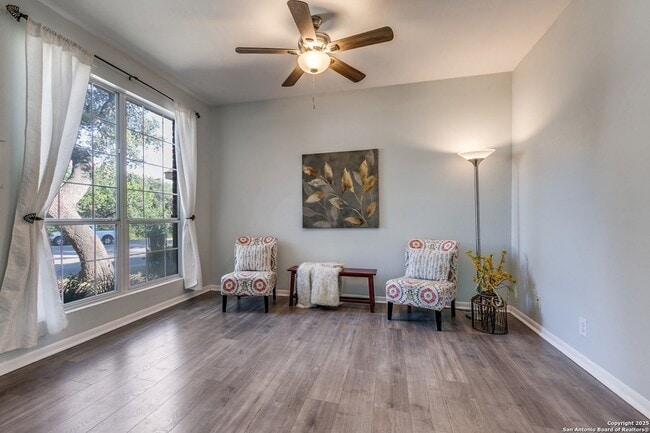 Photo - 14111 Red Maple Wood