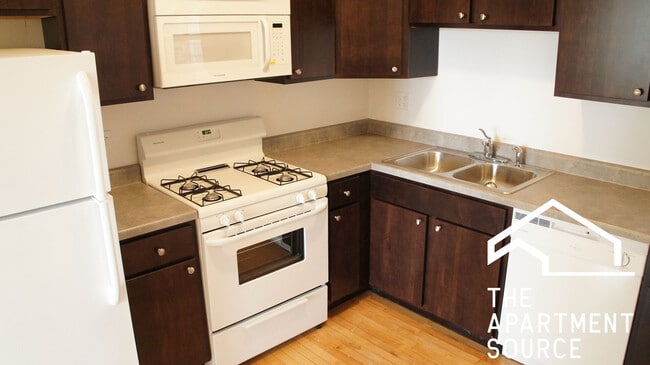 Building Photo - 2921 W George St Unit 33 Rental