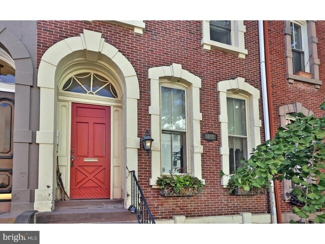 Photo - 2306 Spruce St Apartment Unit 100