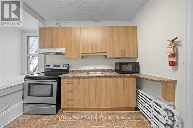 Photo - 155 Stewart St Unit 5