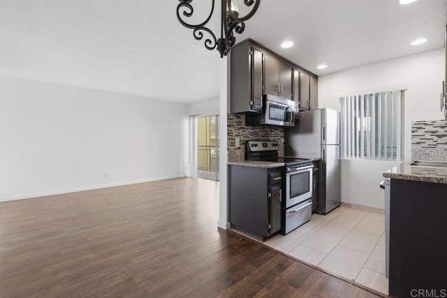 Photo - 2266 Grand Ave Unidad 25