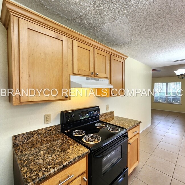 Photo - 1901 Dickens Dr