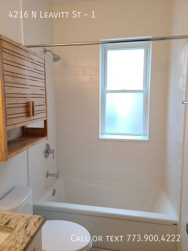 Photo - 4216 N Leavitt St Unit 1