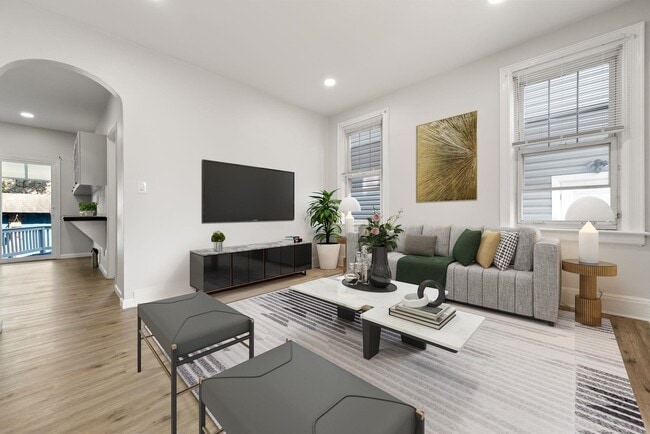 Photo - 658 Liberty Ave