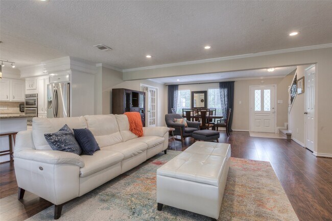 Photo - 22 Rosedale Brook Ct