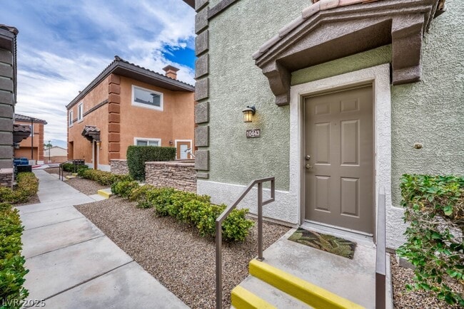 Photo - 10443 Alpine Edge Ave