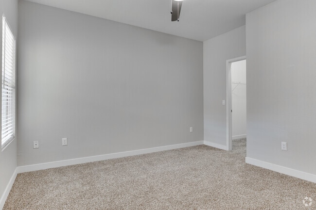 2BR, 2BA - 1068SF - Primary Bedroom