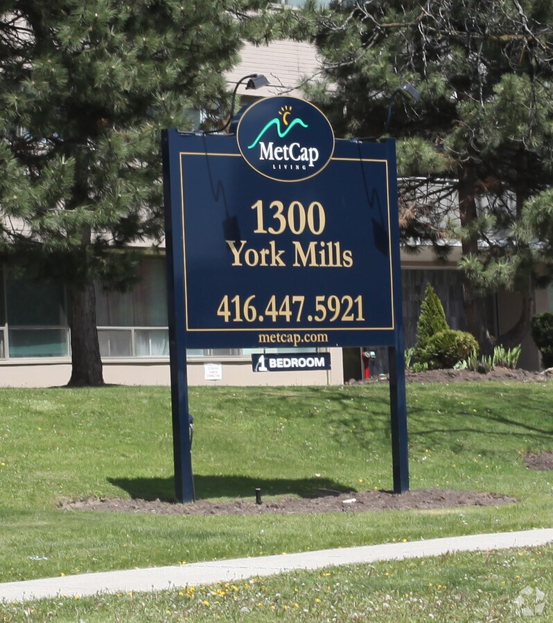 Photo - York Mills Towers