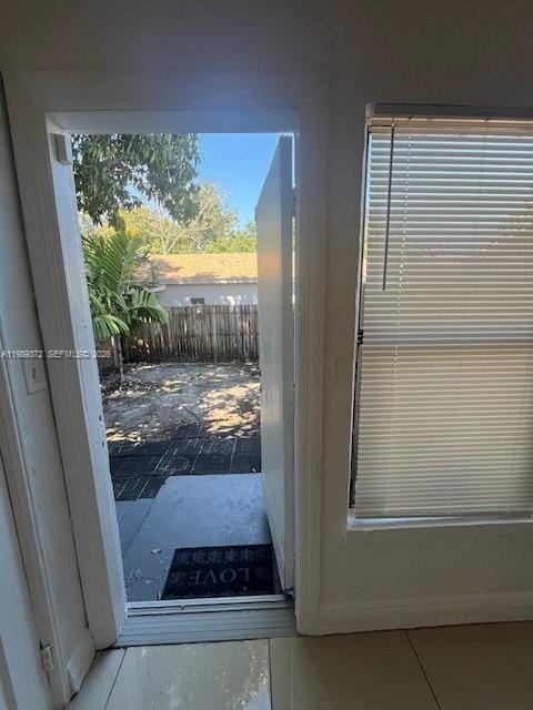 Photo - 2475 NE 184th Terrace Unidad B