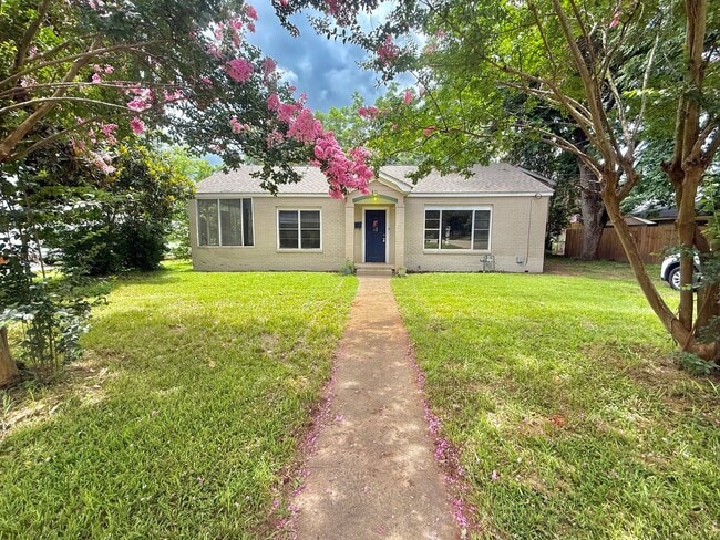 Photo - 811 Kickapoo St Casa