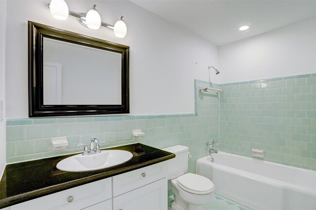 Photo - 2011 South Blvd