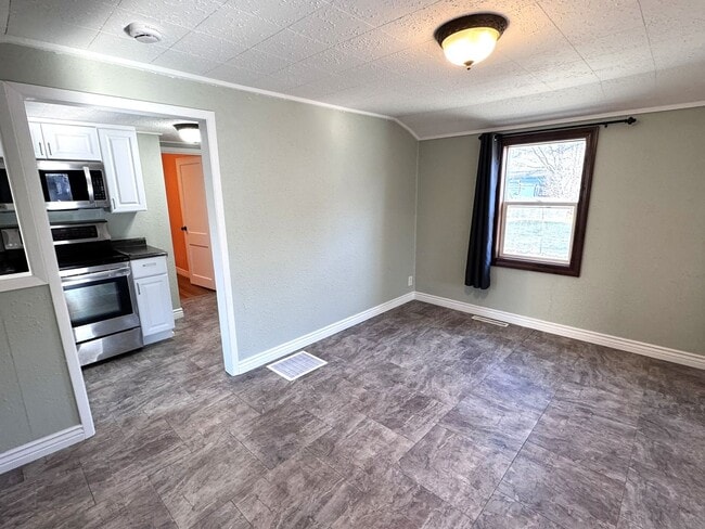 Photo - Beautifully Remodeled Home Near Terry Park