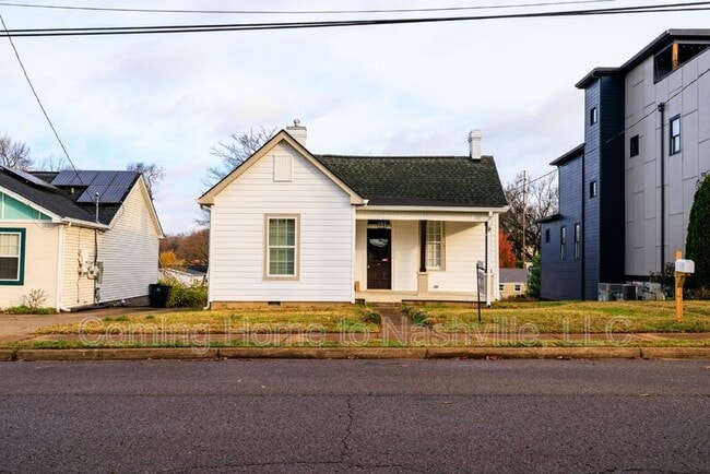 Building Photo - 1111 Glenview Dr