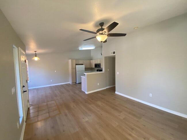 Photo - Nice 2 bedroom Condo right on the border o... Unit 202