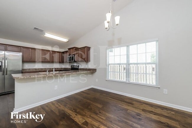 Photo - 1049 Solstice St