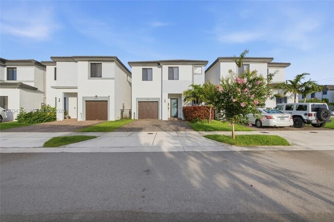 Photo - 13630 SW 158th Ave