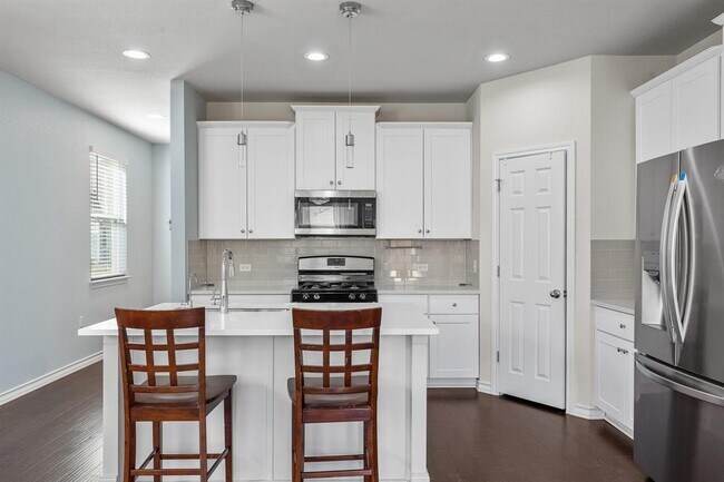 12104 Cimaizon Dr