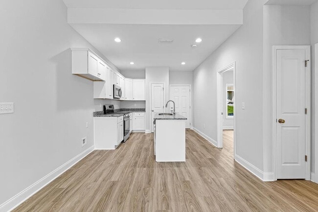 Photo - 217 Lenox Cir