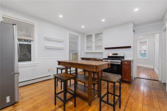 Photo - 5 Solar St Unit 1