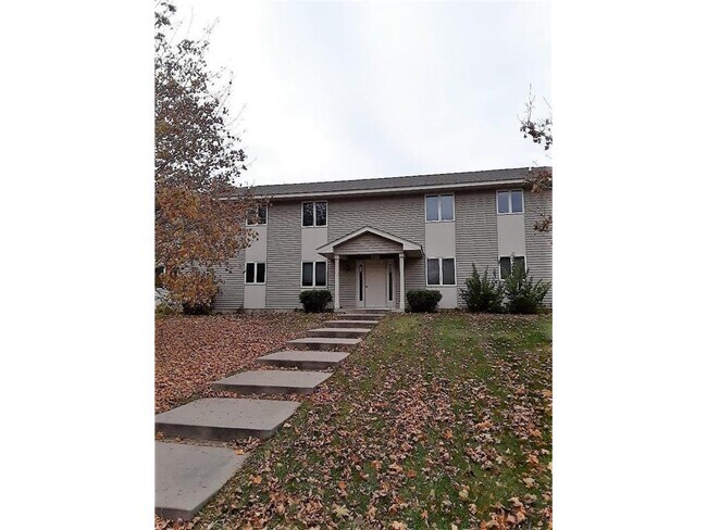 Building Photo - 870 E 6th St Unit #D Rental