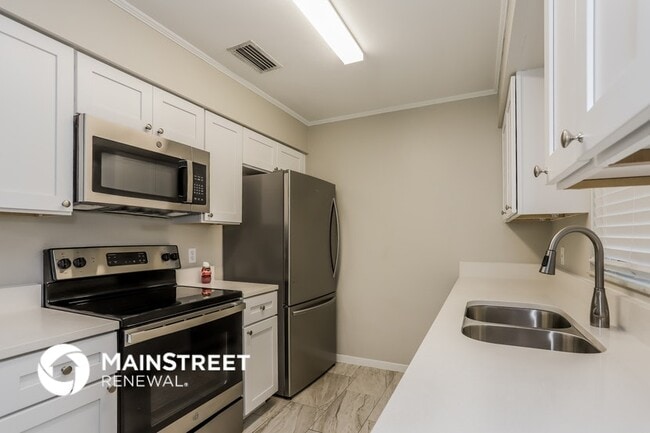 Photo - 1552 Foxridge Run SW