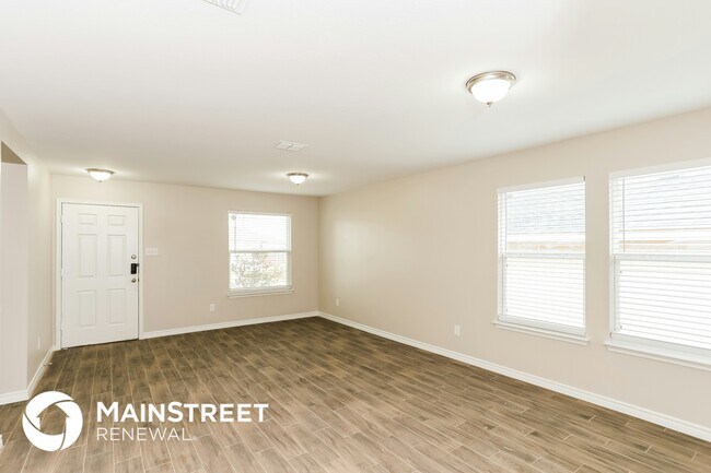 Photo - 6160 Balcony Ln