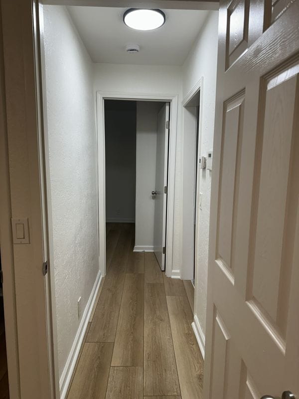 Photo - 832 Marion St