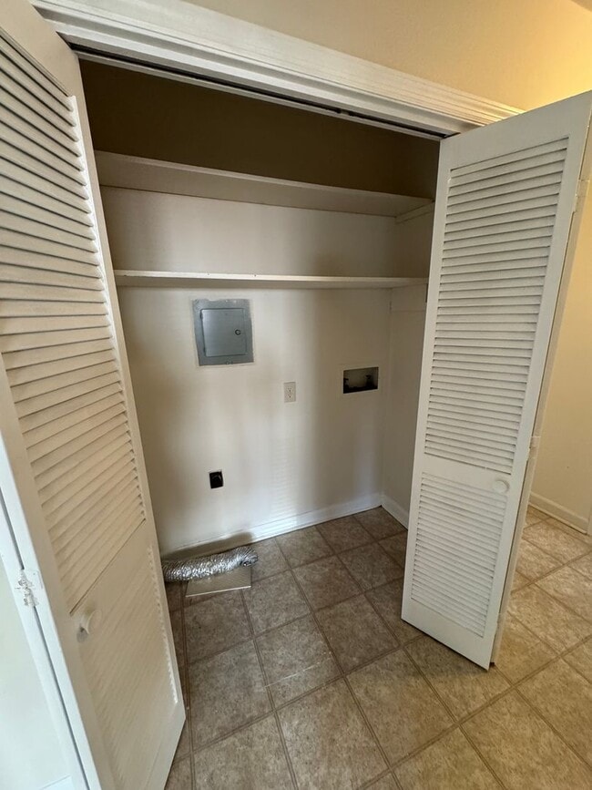 Photo - 2bed w/ spacious patio Unit 8 Orleans Court