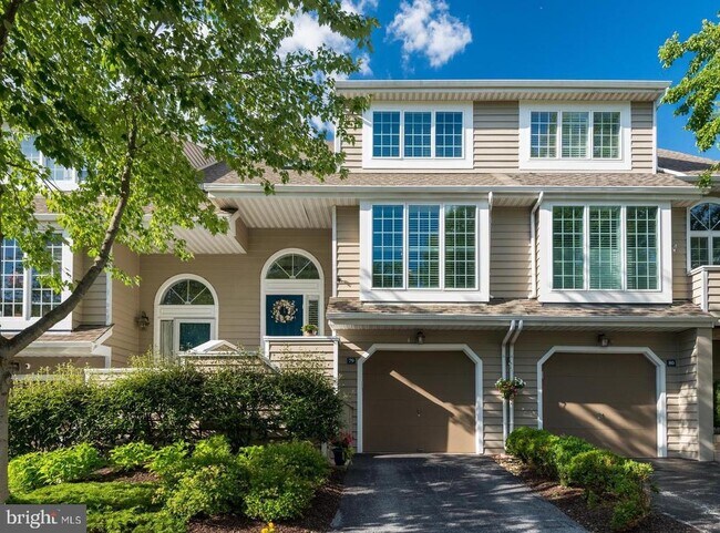Photo - 79 Andover Ct