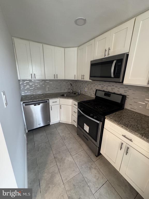 Photo - 216 W Washington Ave