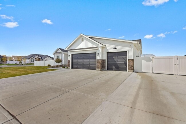 Photo - 4232 Revere Dr