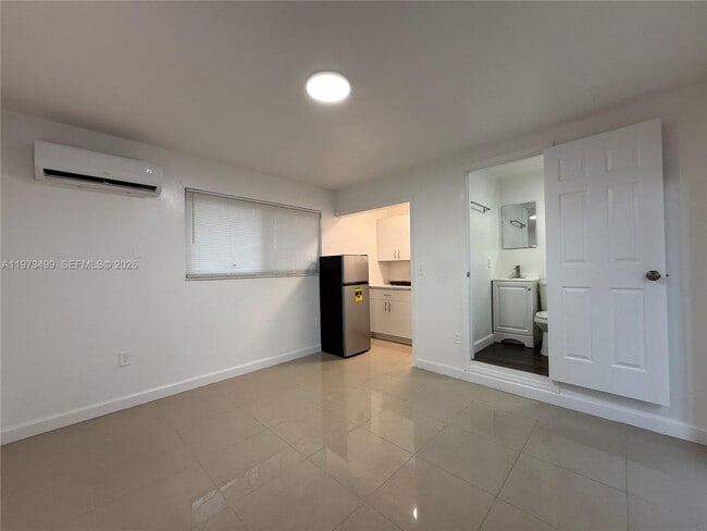 Photo - 1122 NW 32nd Ct Unit BACK