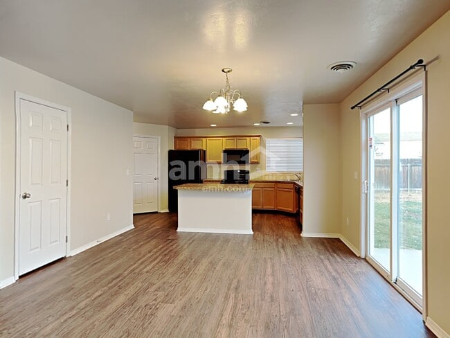 Photo - 220 Archer Rd