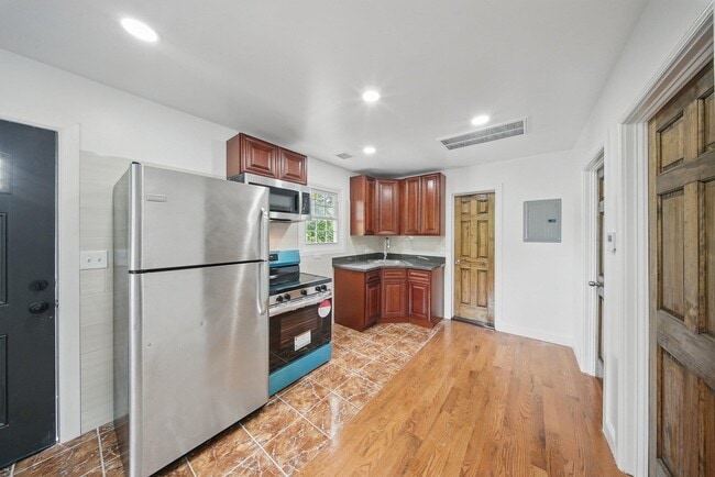 Photo - 14 Yankee Pl Apartment Unit 7