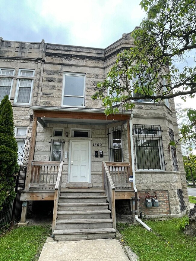 Photo - 1500 S Trumbull Ave Unit 2