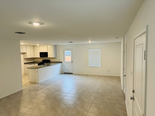 Photo - 9001 Thrasher Trl