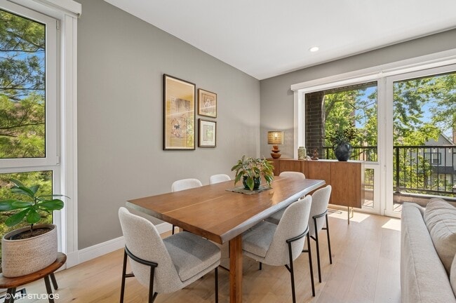 Photo - 4932 N Kenmore Ave Unit 2N