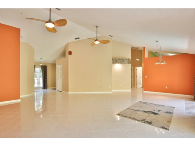 Photo - Newly listed 4 bedroom home with a pool in Longwood Run, Sarasota