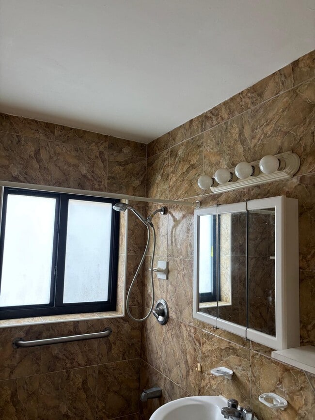 Photo - 650 83rd St Unidad Front