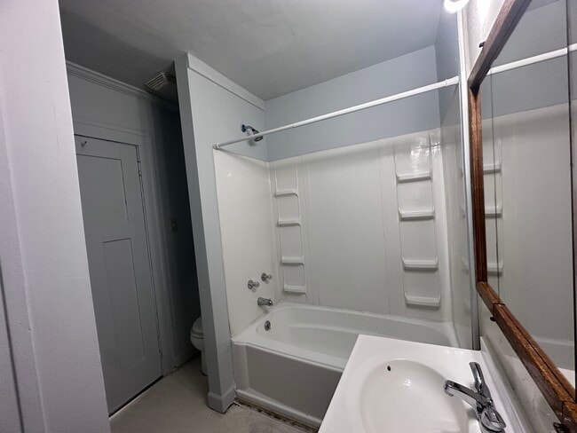 Photo - 1514 Franklin-N