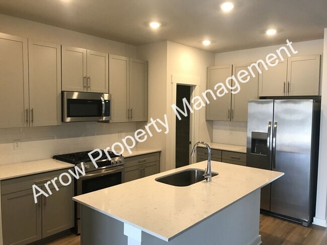 One-Level New Construction in Lebanon!