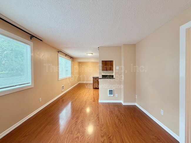 Photo - 3720 SE 14th Ave Unit B