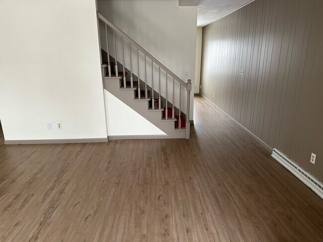 Living Room - 1041 N Bristol St Unit 1041