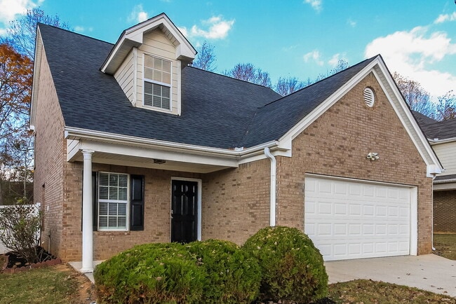 Photo - 420 Townsend Bend