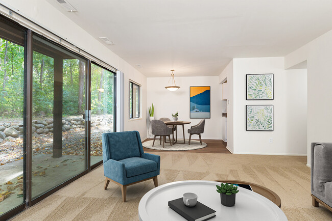 Dining Area - Traver Courts Apartments