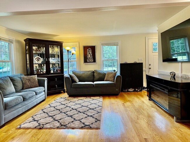 177 Pond St