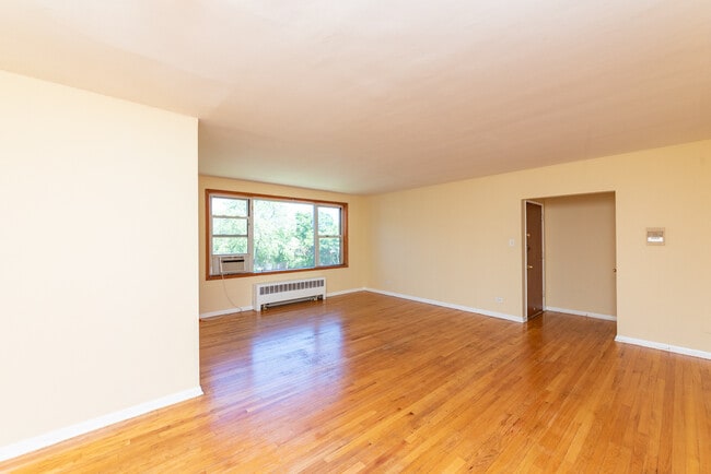 Building Photo - 2625 W Fitch Ave Unit 3F Rental