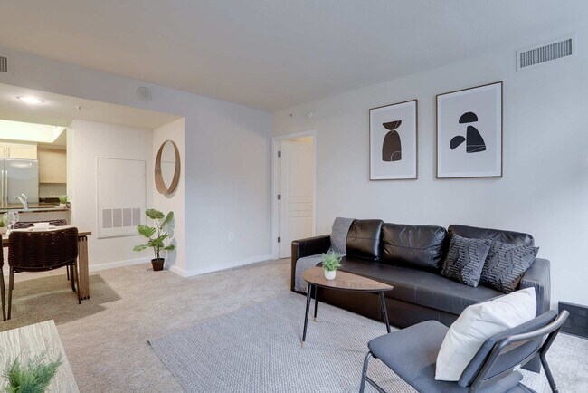 Photo - 550 14th St S Unidad FL4-ID1022435P